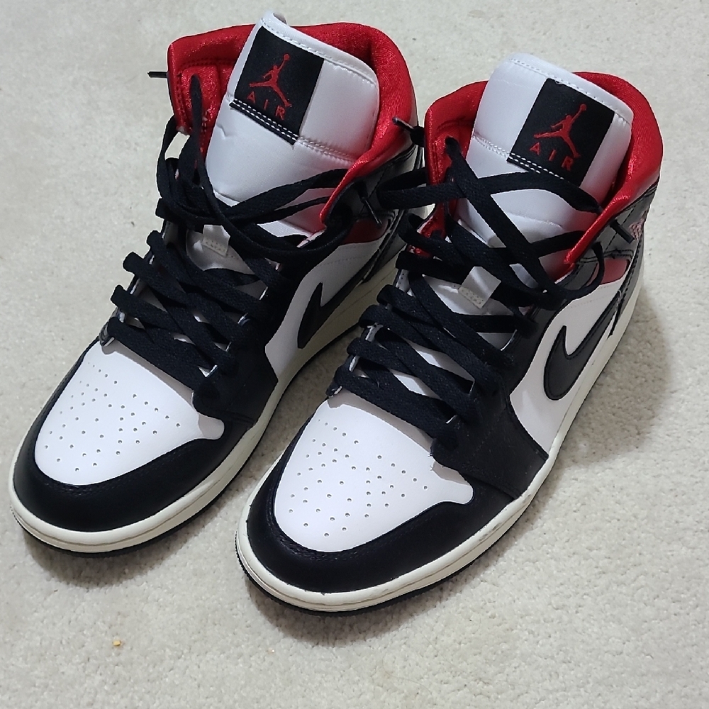 Nike Air Jordan Men's Black, White, and Red Sneakers